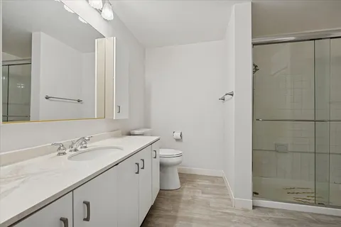 $264,000 | 1230 Park Avenue West, Unit 213, Highland Park, IL 60035