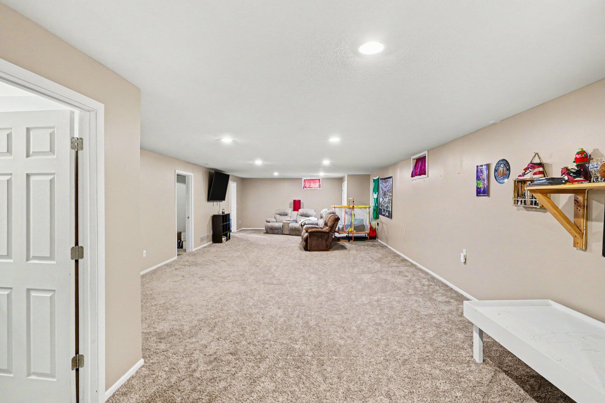 10464 Hankerd Road Pleasant Lake, MI 49272 - Photo 18 of 28 Basement Rec Room