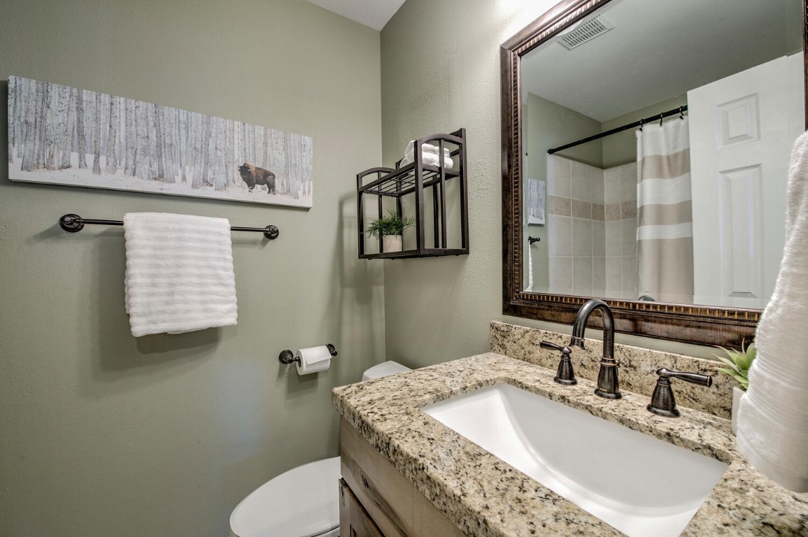 58 Summit Drive, Unit D8 Dillon, CO 80435 - Photo 23 of 32