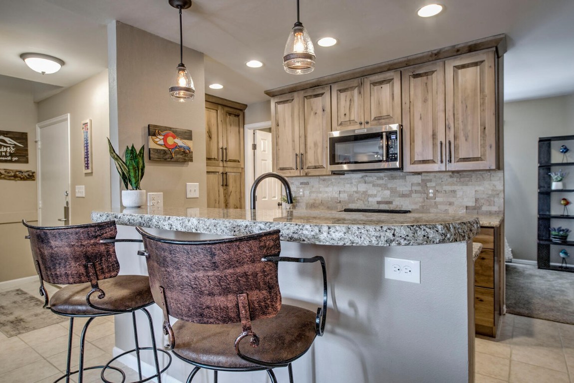 58 Summit Drive, Unit D8 Dillon, CO 80435 - Photo 4 of 32