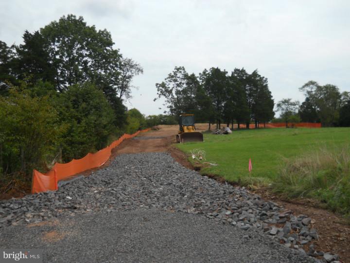 778 Quarry Road Harleysville, PA 19438 - Photo 2 of 7 Driveway