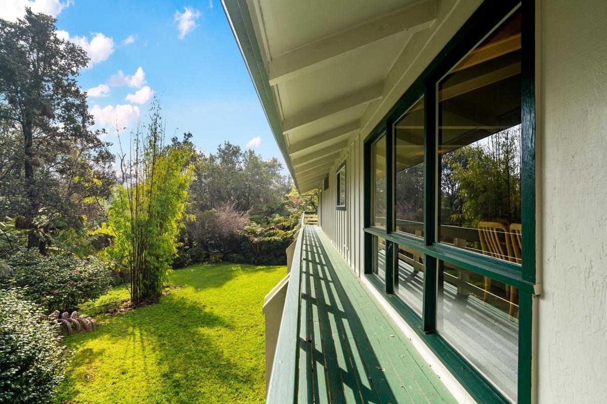 19-4252 Wright Road Volcano, HI 96785 - Photo 26 of 30 a view of balcony