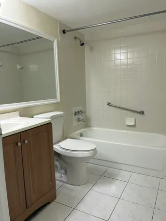 $2,000 | 708 Sunny Pine Way, Unit A1, Greenacres, FL 33415