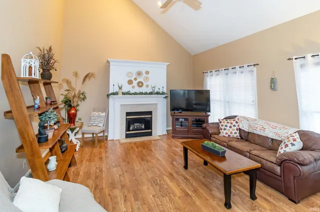 $335,000 | 11535 Breckenridge Drive, Evansville, IN 47725