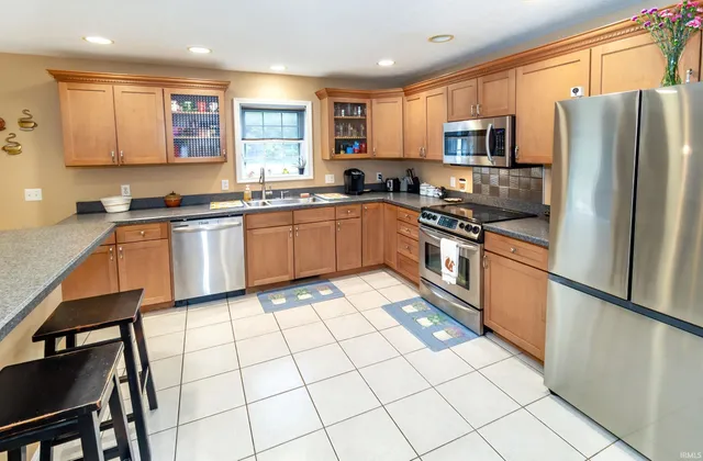 $335,000 | 11535 Breckenridge Drive, Evansville, IN 47725