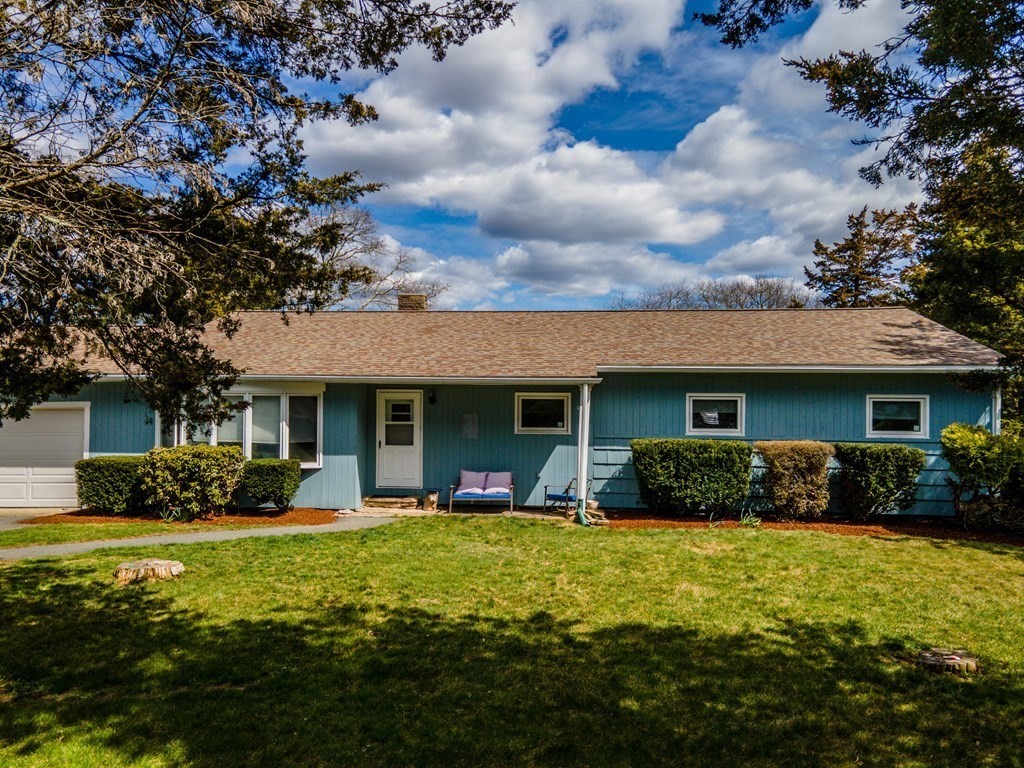 1384 Drift Road Westport, MA 02790 - Photo 3 of 42 Gallery Image 3