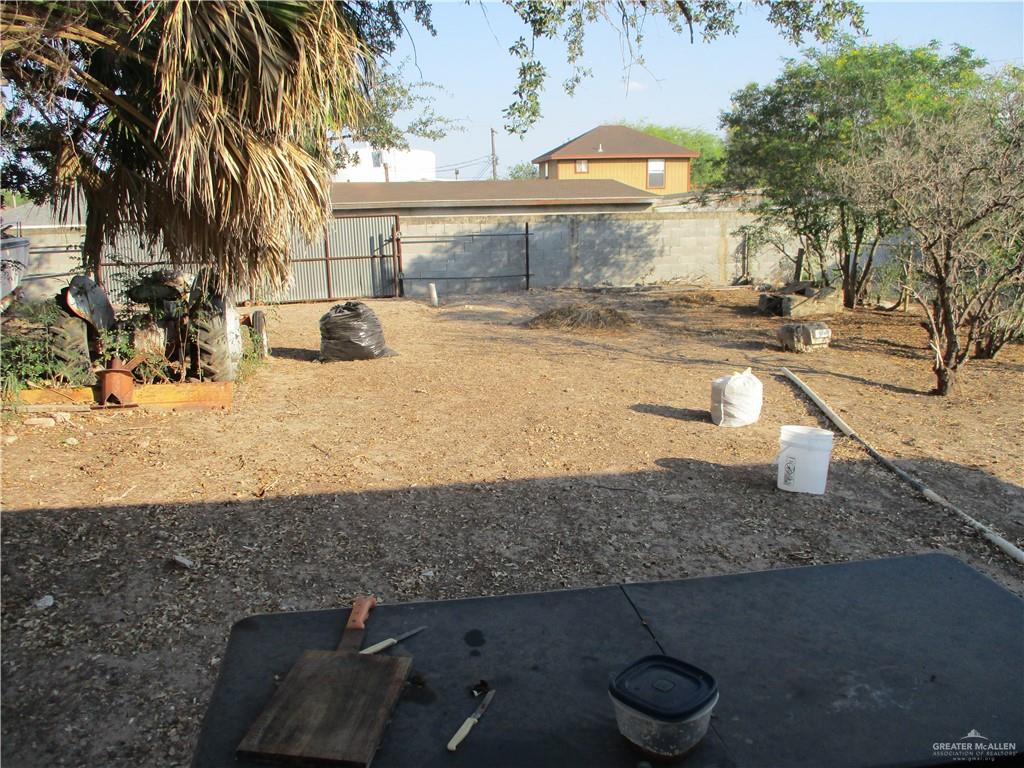 207 South Avasolo Street Rio Grande City, TX 78582 - Photo 8 of 8 a view of a backyard of the house