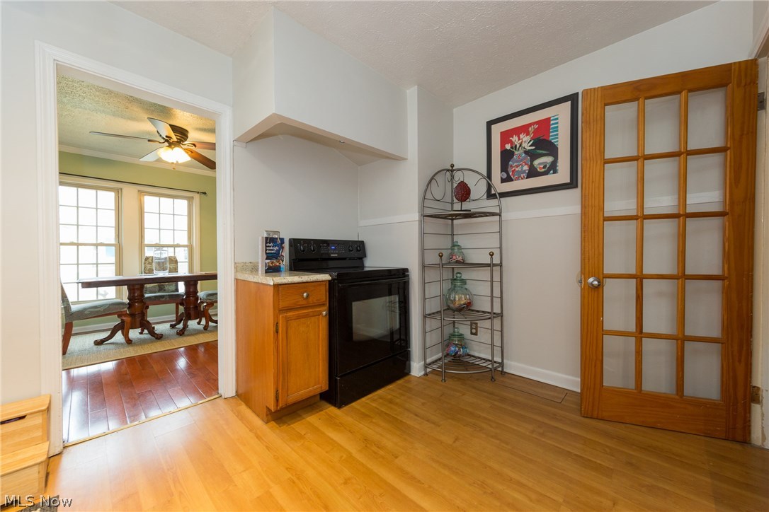 2252 South Taylor Road Cleveland Heights, OH 44118 - Photo 11 of 34 Gallery Image 11
