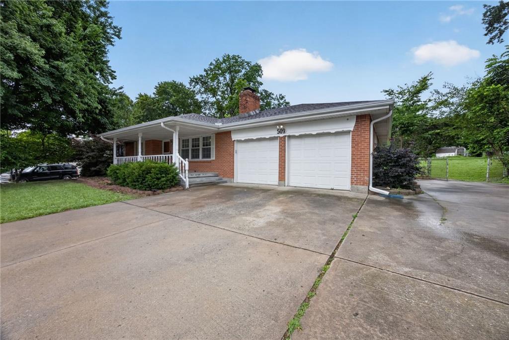 509 East Rankin Road Independence, MO 64055 - Photo 3 of 48