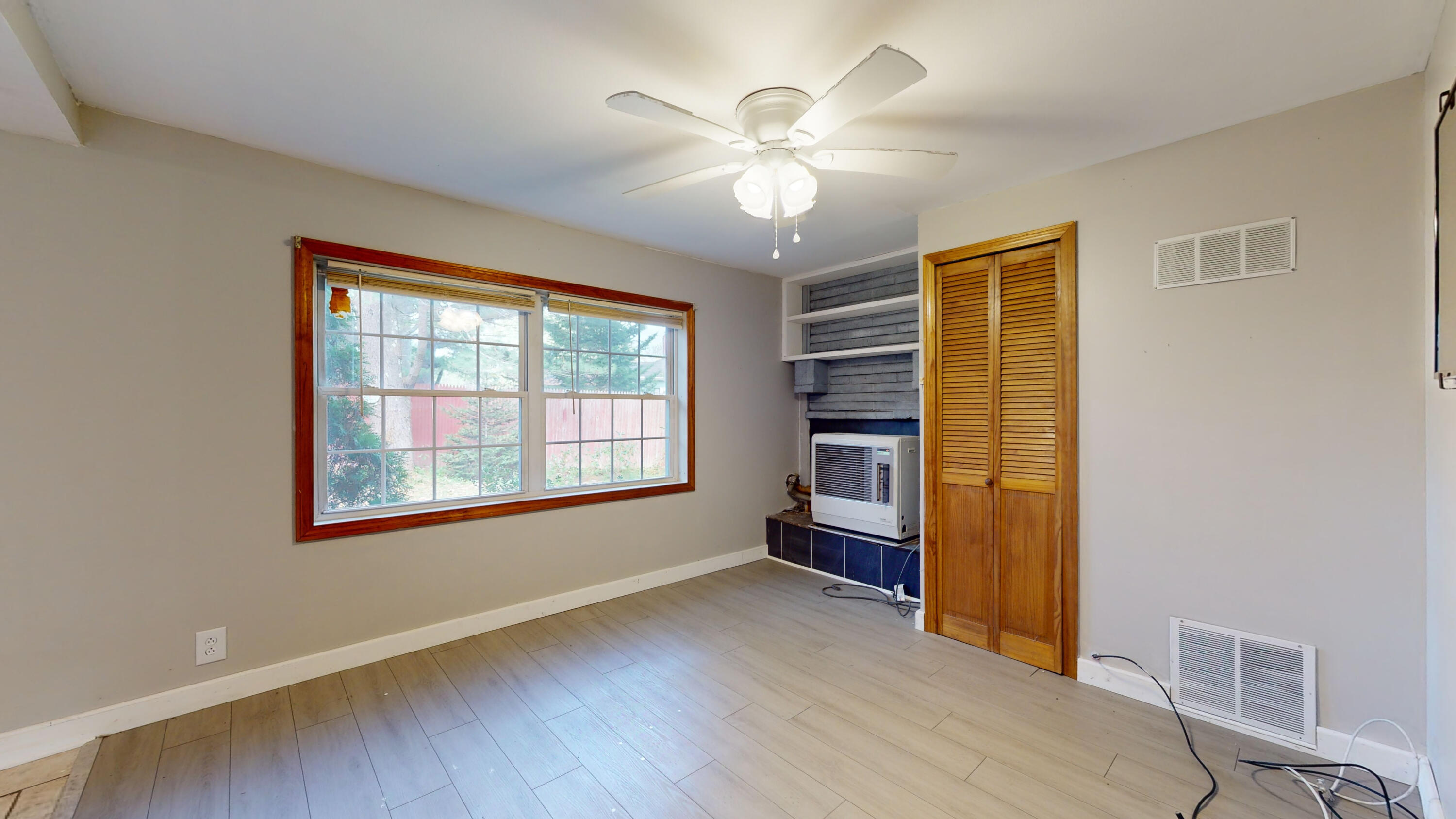 17 Crowley Road Lewiston, ME 04240 - Photo 5 of 32 17-Crowley-Rd-Lewiston-ME-04240-10162023