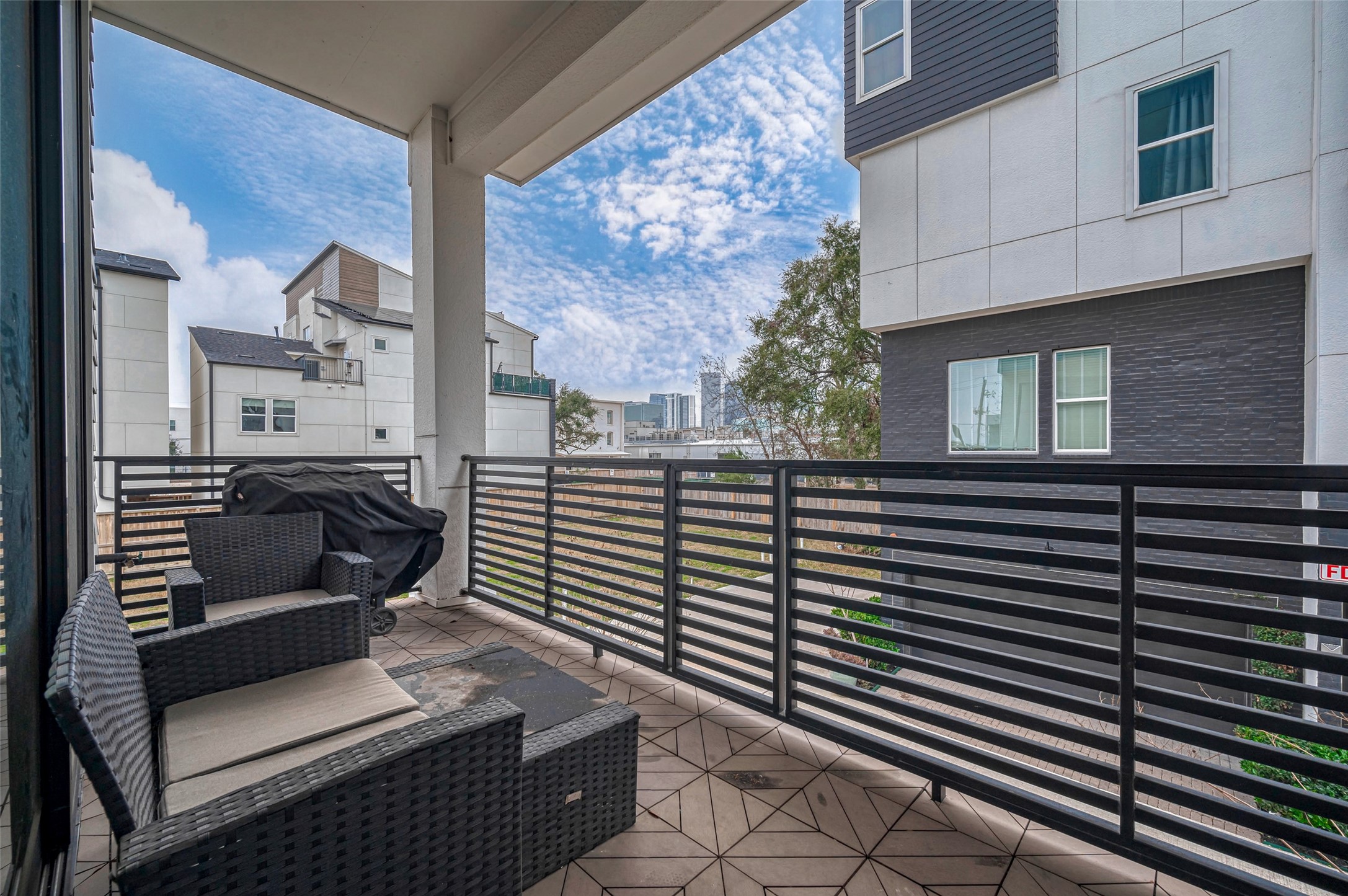 2414 Canal Street, Unit A Houston, TX 77003 - Photo 12 of 35 Large Balcony