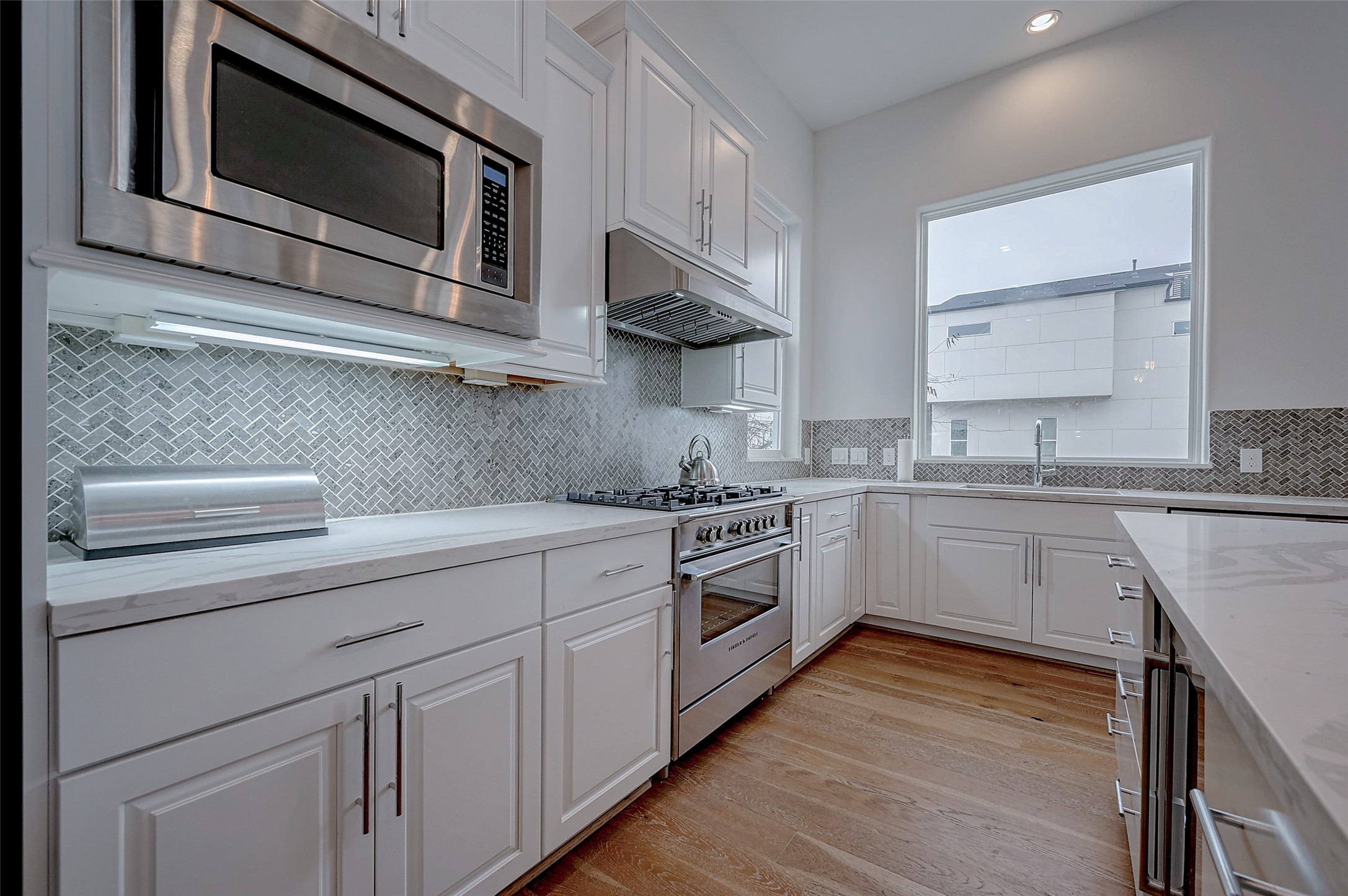 2414 Canal Street, Unit A Houston, TX 77003 - Photo 16 of 35