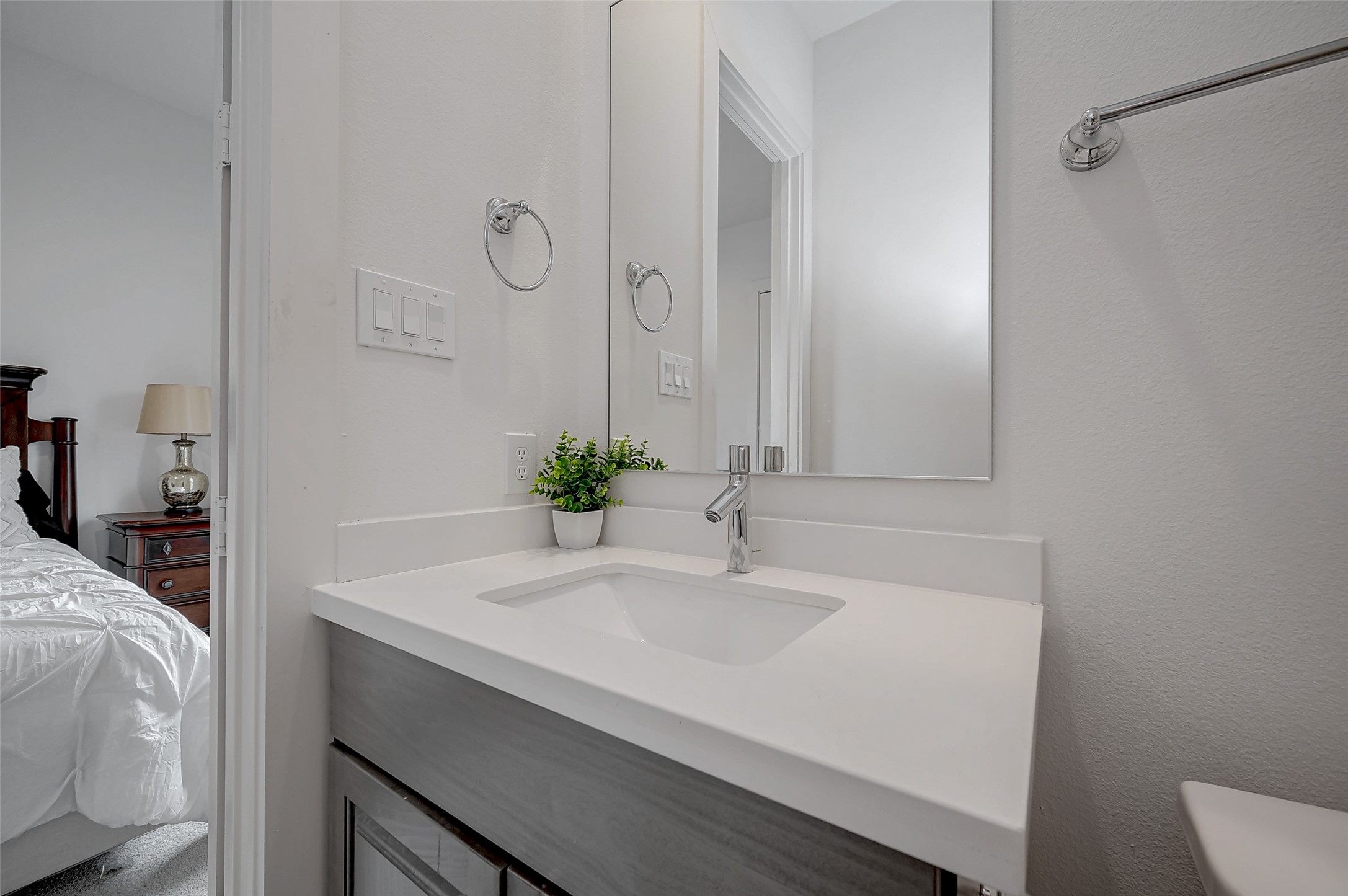 2414 Canal Street, Unit A Houston, TX 77003 - Photo 23 of 35