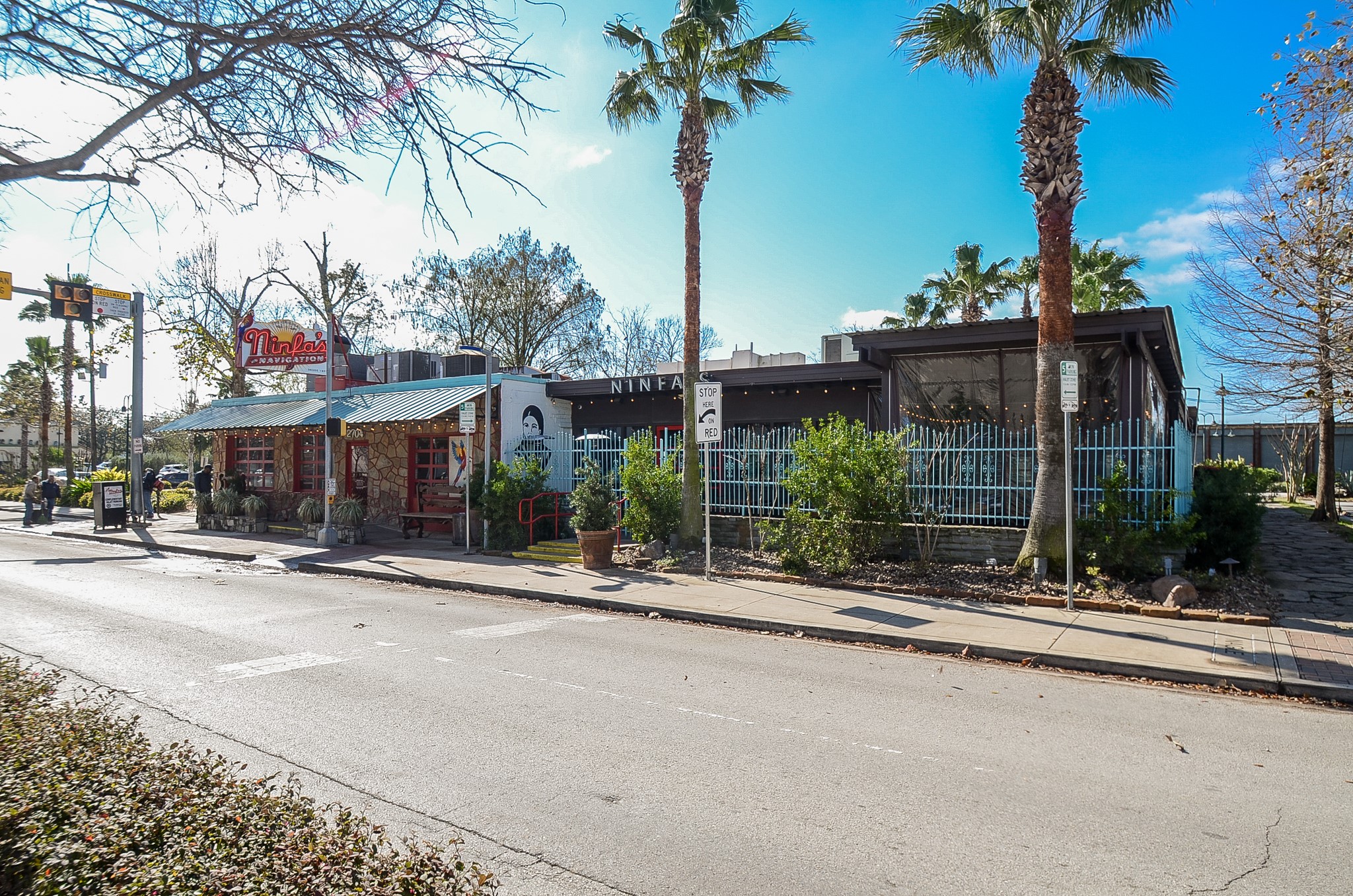 2414 Canal Street, Unit A Houston, TX 77003 - Photo 34 of 35 Local Restaurant