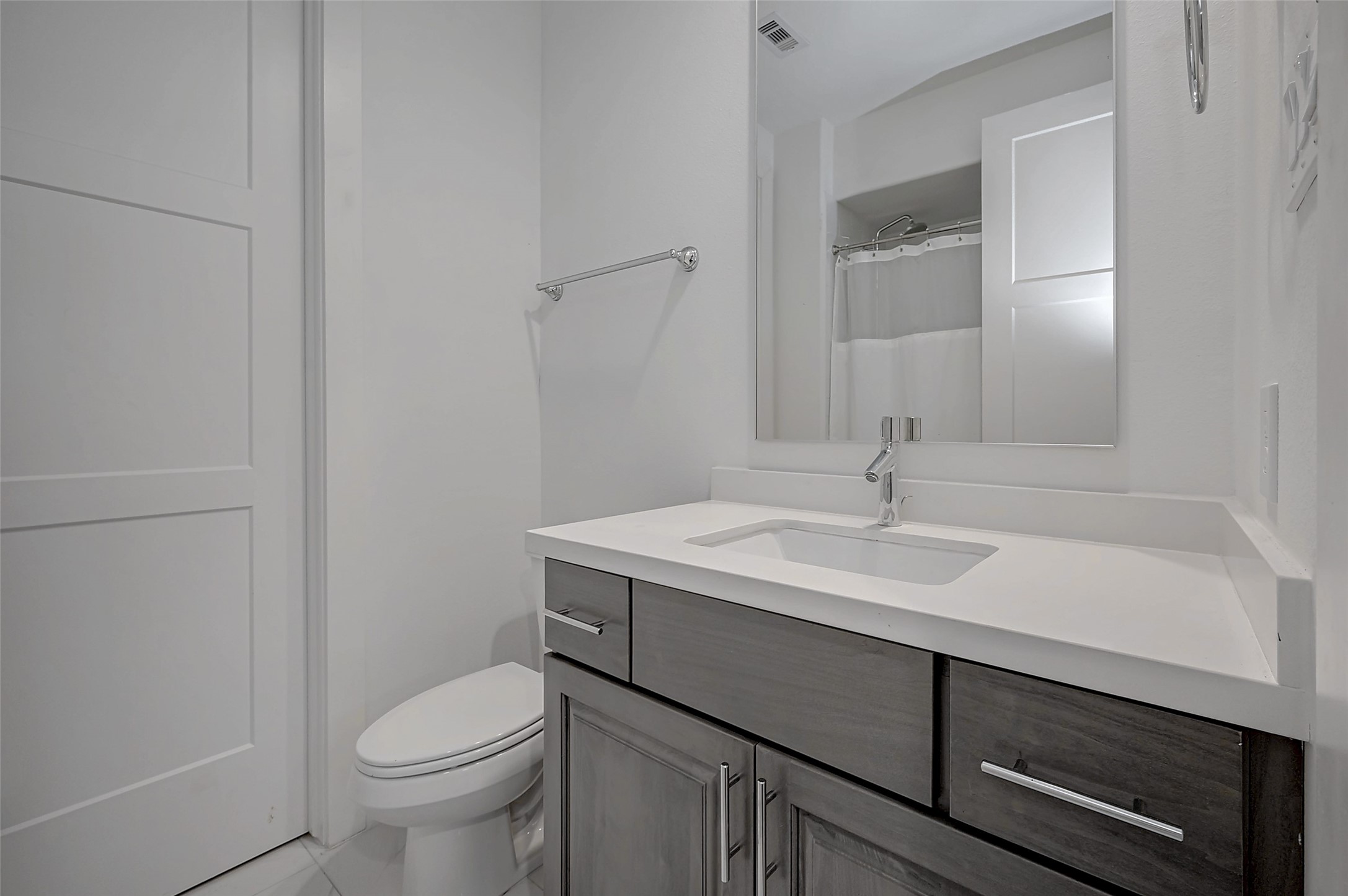 2414 Canal Street, Unit A Houston, TX 77003 - Photo 6 of 35