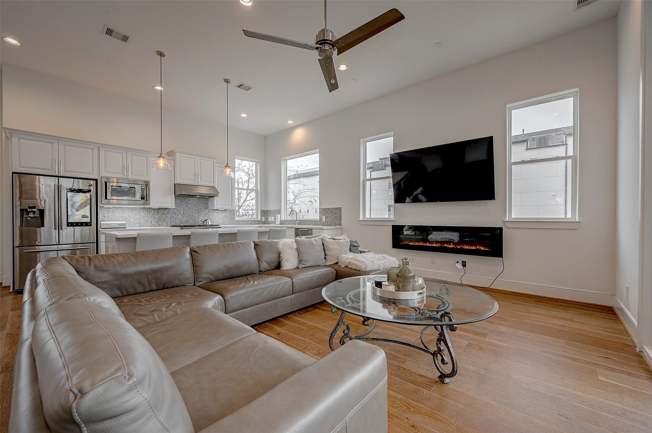 2414 Canal Street, Unit A Houston, TX 77003 - Photo 9 of 35