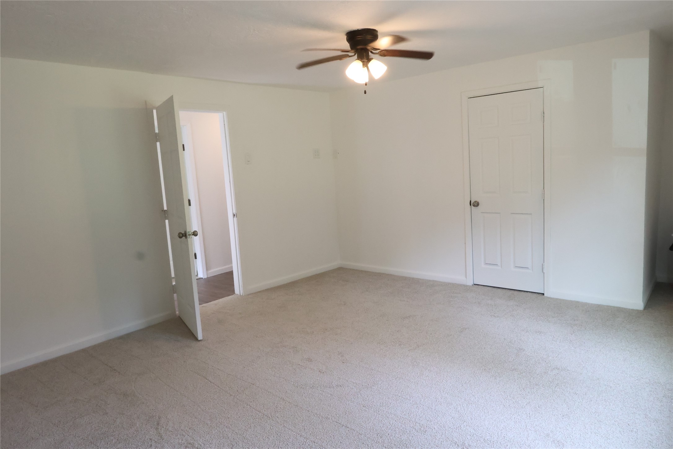 21805 Baptist Encampment Road New Caney, TX 77357 - Photo 17 of 33 Primary bedroom - newer fan