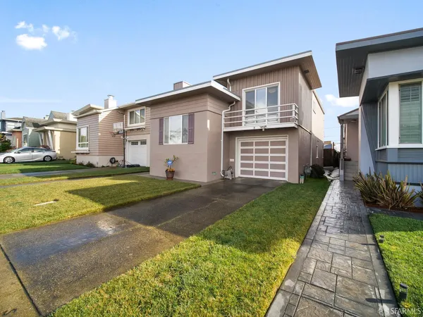 $999,888 | 8 Garden Grove Drive, Daly City, CA 94015