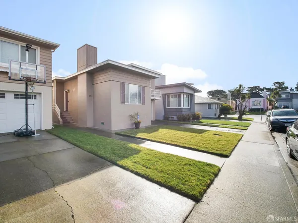 $999,888 | 8 Garden Grove Drive, Daly City, CA 94015