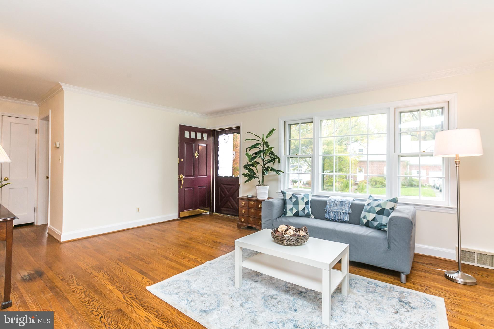 611 Piccadilly Road Baltimore, MD 21204 - Photo 3 of 41 Beautiful hardwood floors
