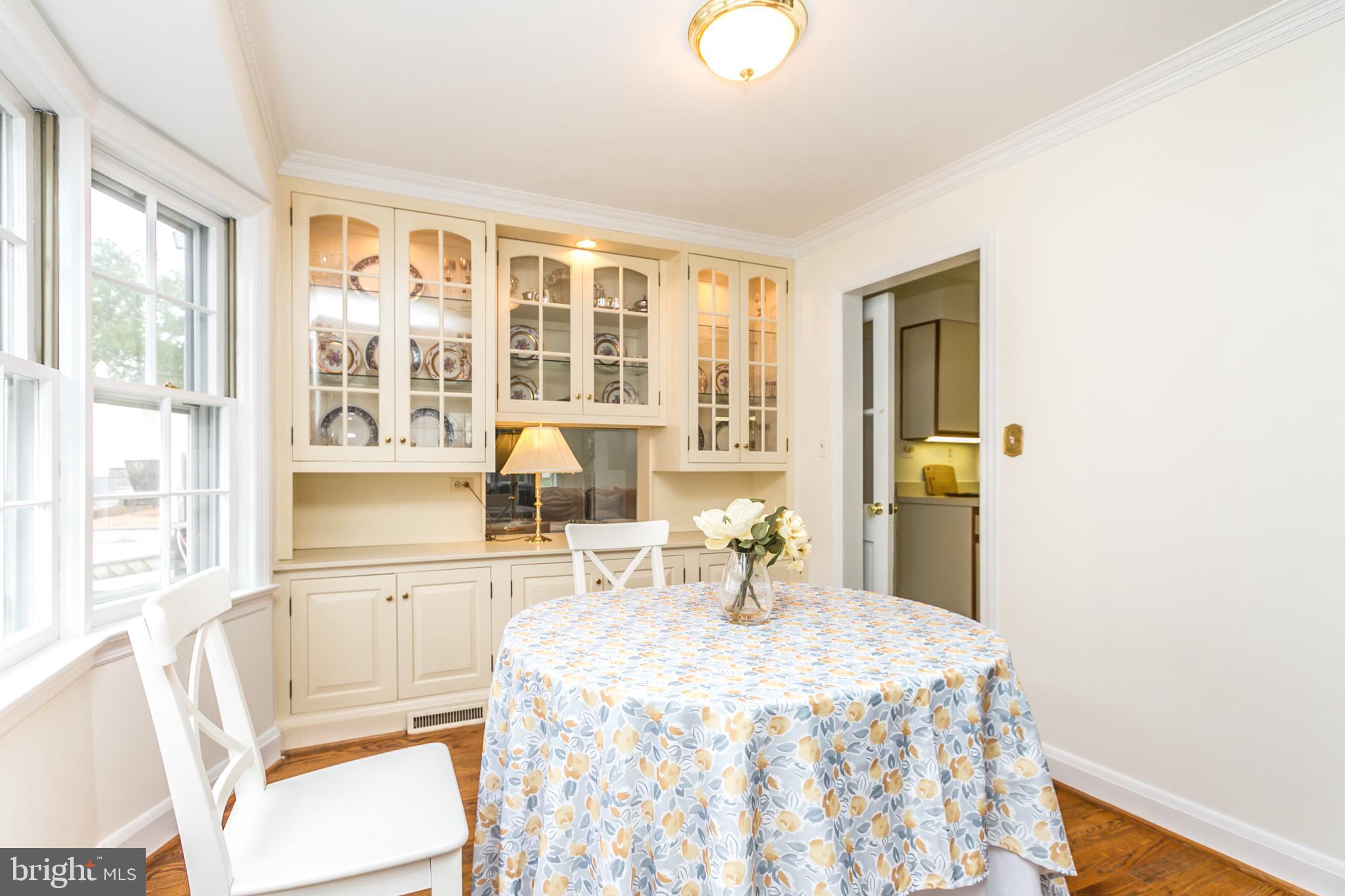 611 Piccadilly Road Baltimore, MD 21204 - Photo 8 of 41 Dining room