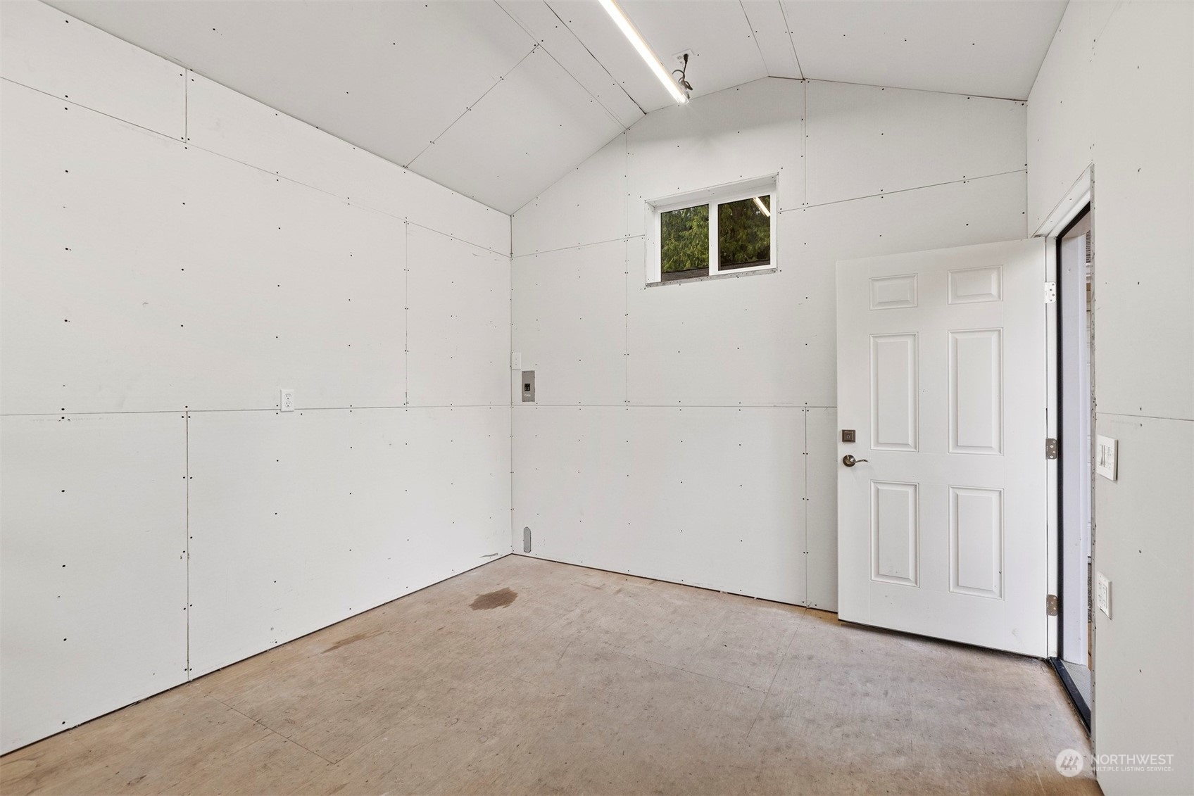 2378 Yew Street Road Bellingham, WA 98229 - Photo 38 of 39 Gallery Image 38