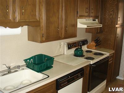 1935 Rockingham Drive Bethlehem, PA 18018 - Photo 7 of 21 Gallery Image 7