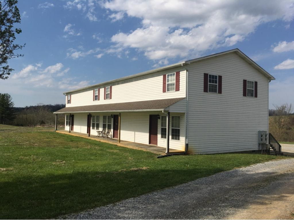 5525 Jones Bridge Road, Unit 2 Greeneville, TN 37743 - Photo 2 of 3 Photo 2