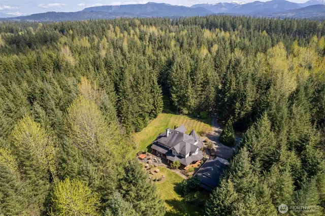 $1,699,000 | 8625 353rd Avenue Northeast, Carnation, WA 98014