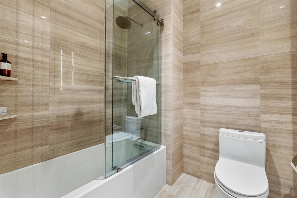 40 Trinity Place, Unit PH35B Boston, MA 02116 - Photo 24 of 40