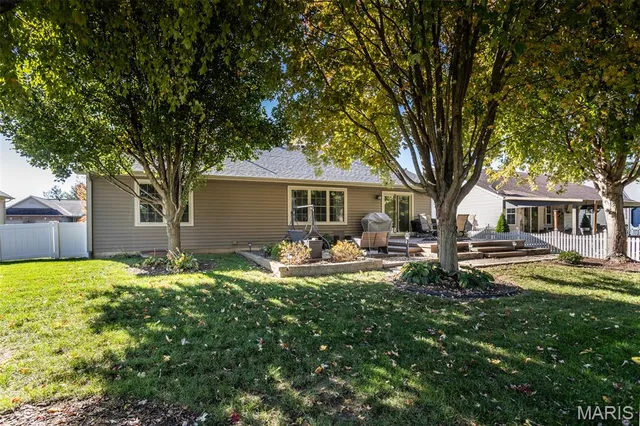 $410,000 | 4028 Sequoia Drive, Edwardsville, IL 62025