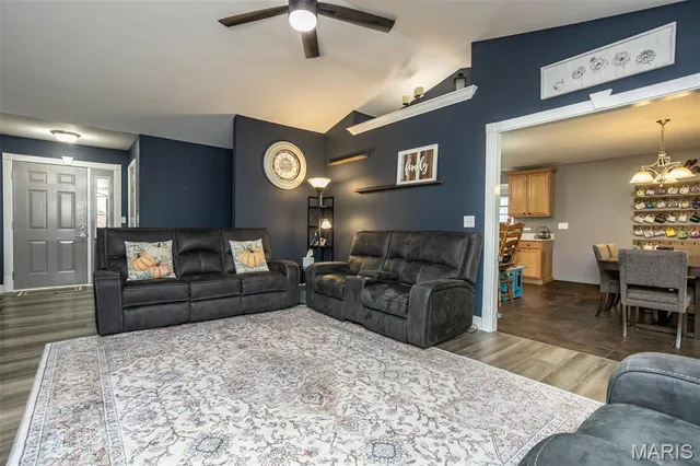 $410,000 | 4028 Sequoia Drive, Edwardsville, IL 62025