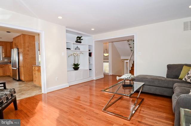 7307 Hooking Road McLean, VA 22101 - Photo 13 of 29 a living room with furniture and wooden floor