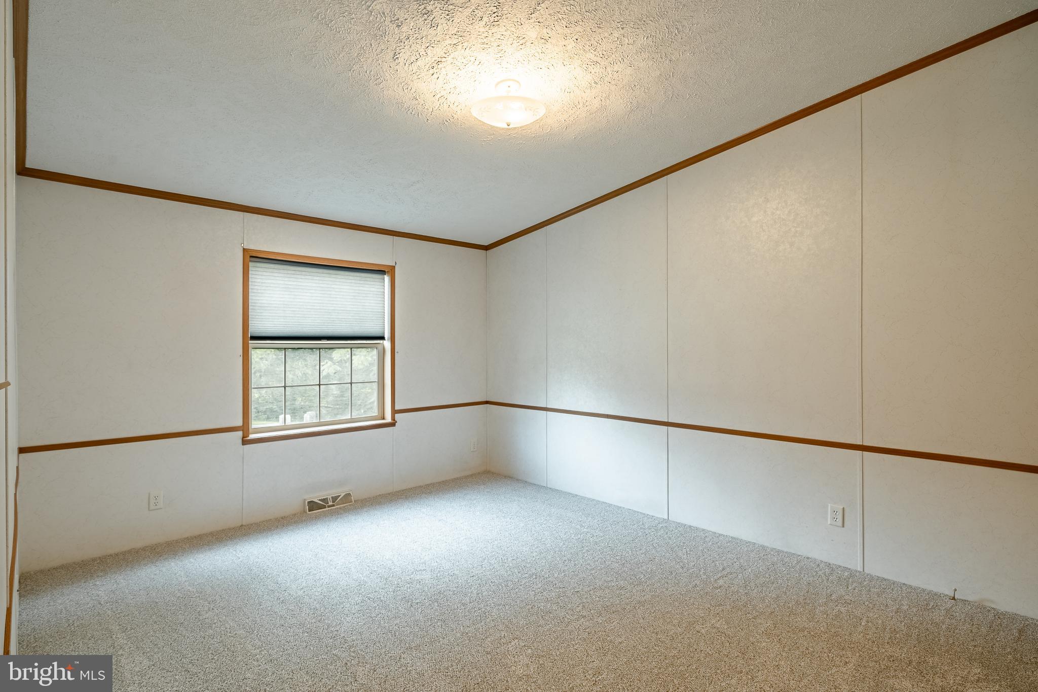1015 Lees Bridge Road Nottingham, PA 19362 - Photo 14 of 32 Bedroom 2 with walk-in closet