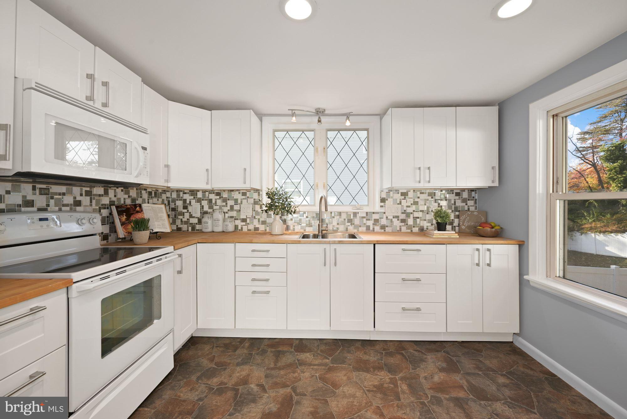 329 Union Avenue Runnemede, NJ 08078 - Photo 14 of 32 Kitchen