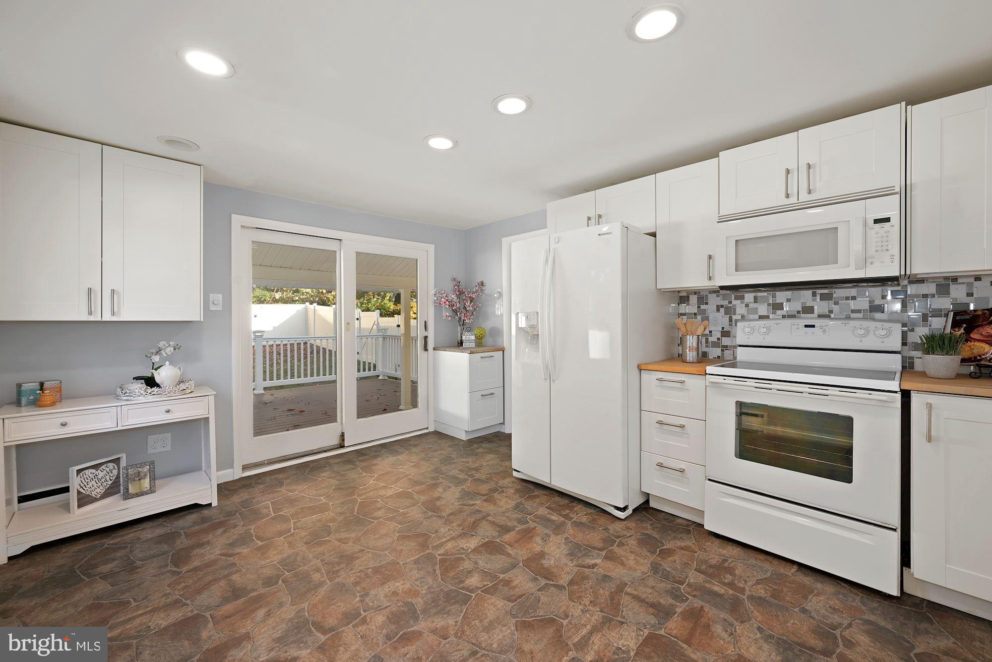 329 Union Avenue Runnemede, NJ 08078 - Photo 15 of 32 Kitchen