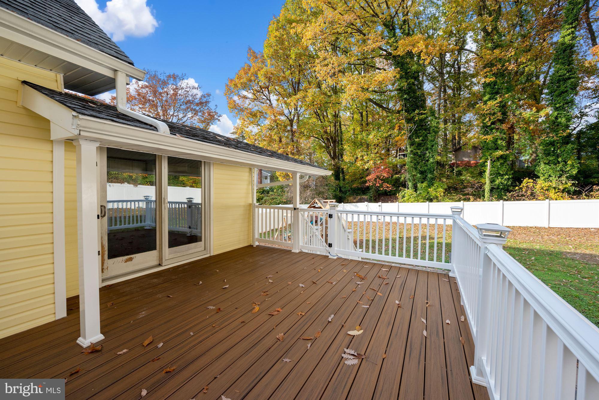 329 Union Avenue Runnemede, NJ 08078 - Photo 30 of 32 Composit Deck