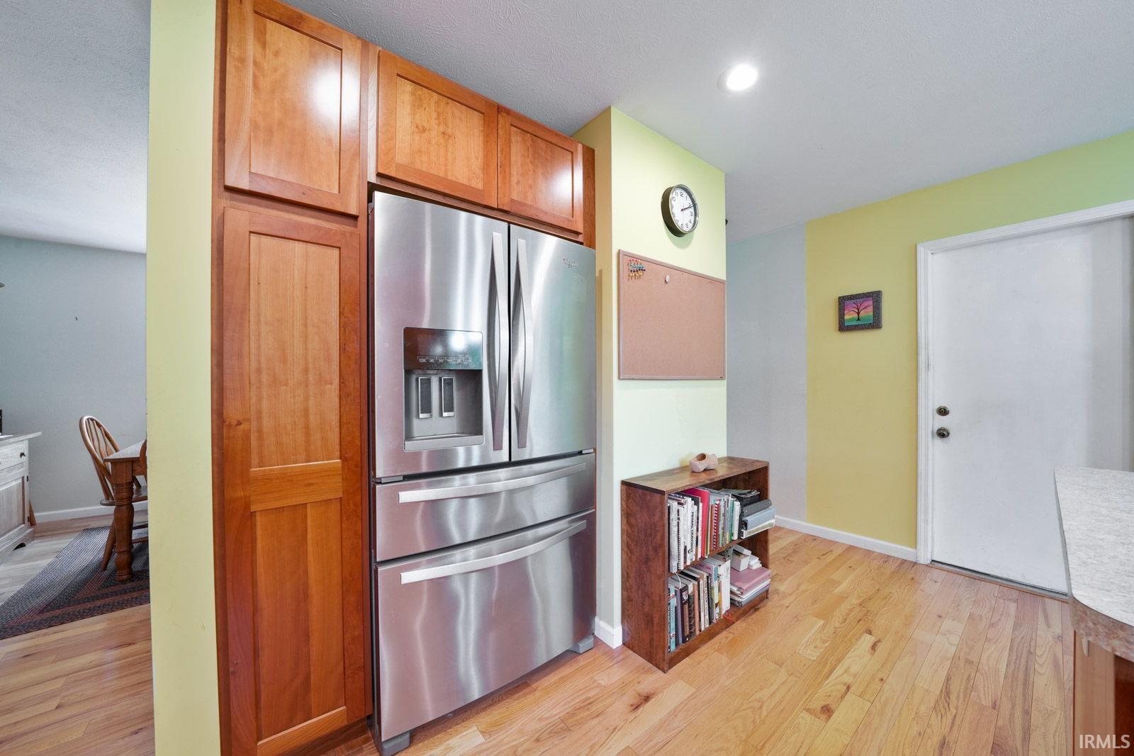 50949 Clover Road Granger, IN 46530 - Photo 6 of 32 Gallery Image 6