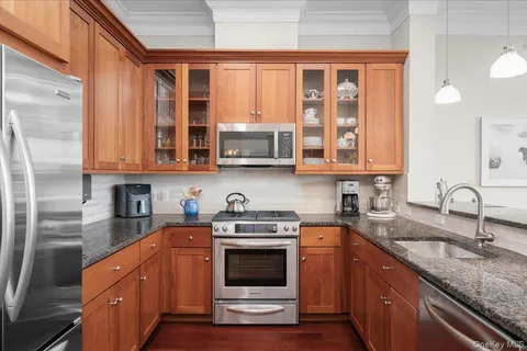 $1,199,000 | 127 West Main Street, Unit 205, Tarrytown, NY 10591
