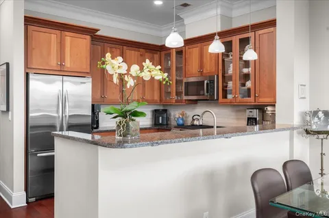 $1,199,000 | 127 West Main Street, Unit 205, Tarrytown, NY 10591