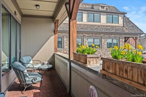 $1,199,000 | 127 West Main Street, Unit 205, Tarrytown, NY 10591