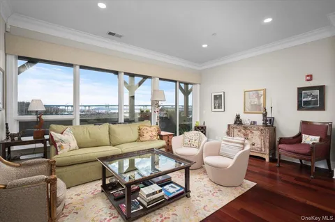 $1,199,000 | 127 West Main Street, Unit 205, Tarrytown, NY 10591