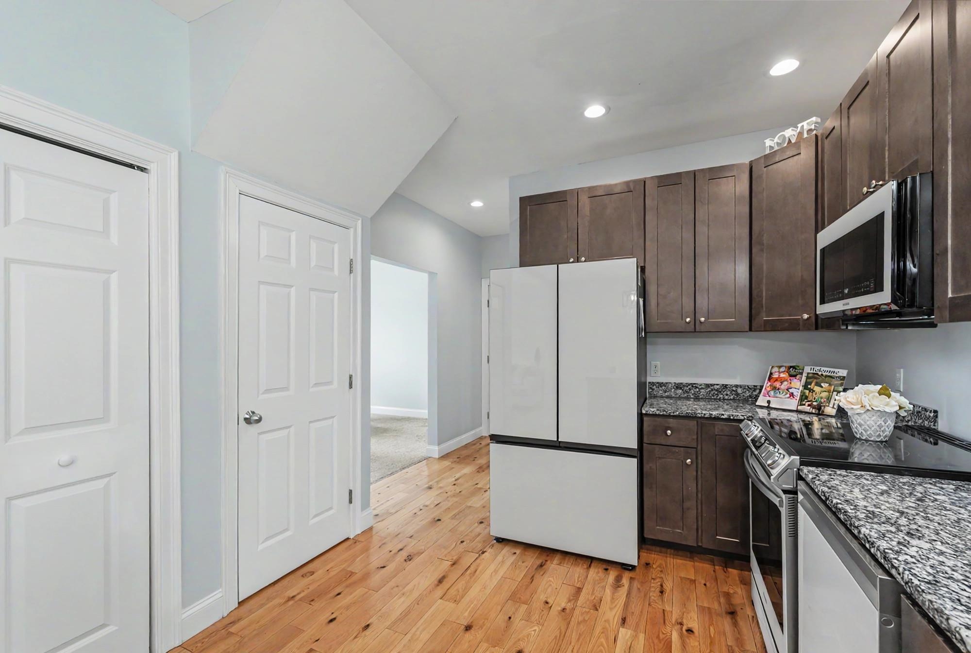 3 Jadyns Way Raymond, NH 03077 - Photo 11 of 40