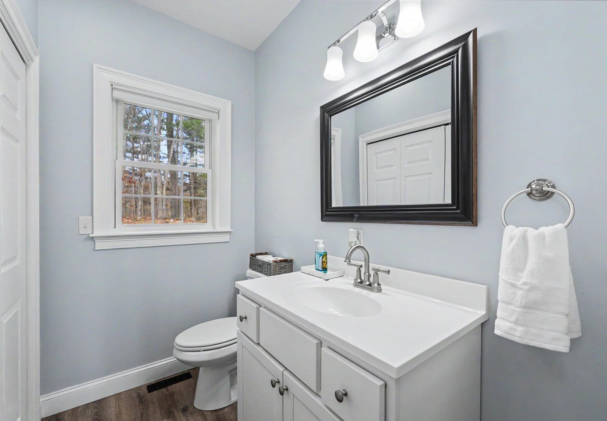 3 Jadyns Way Raymond, NH 03077 - Photo 16 of 40