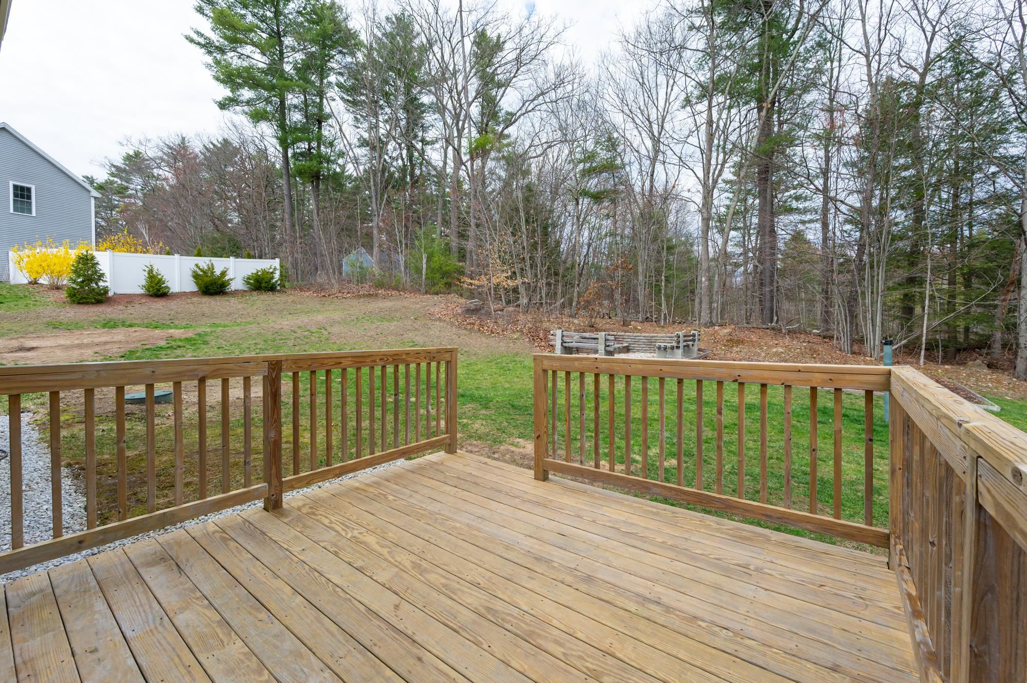 3 Jadyns Way Raymond, NH 03077 - Photo 33 of 40