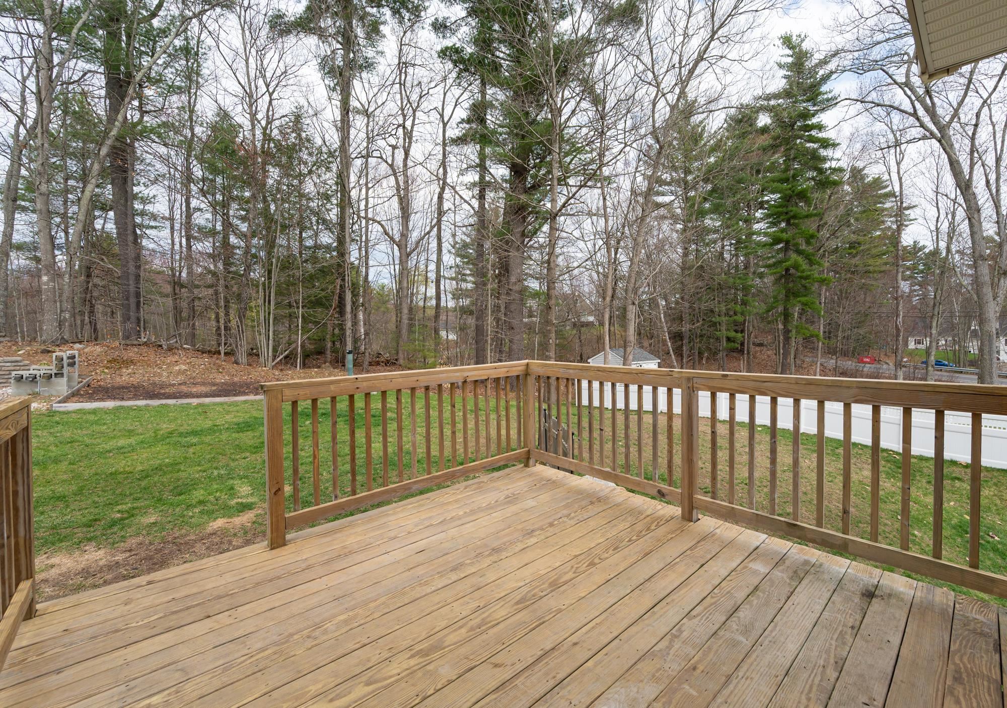 3 Jadyns Way Raymond, NH 03077 - Photo 34 of 40