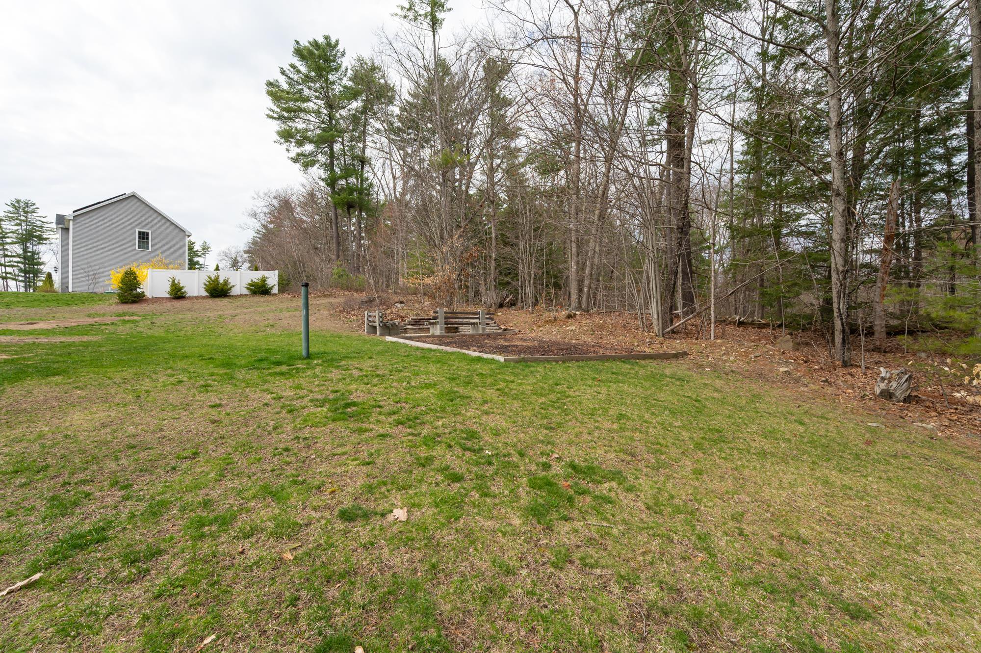 3 Jadyns Way Raymond, NH 03077 - Photo 38 of 40