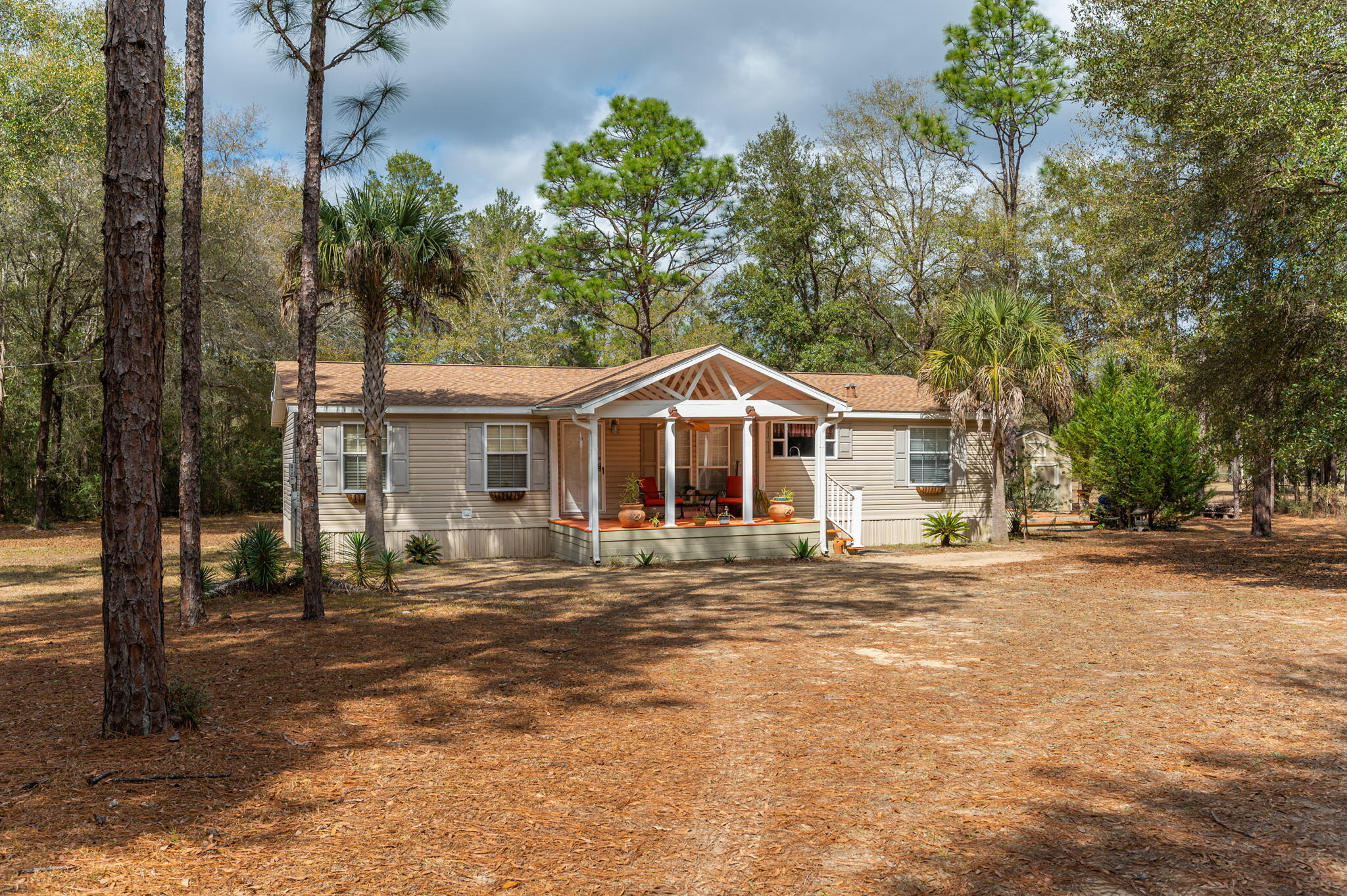 4662 Todd Road Crestview, FL 32539 - Photo 3 of 39 3-web-or-mls-4662 Todd Rd Exterior-2