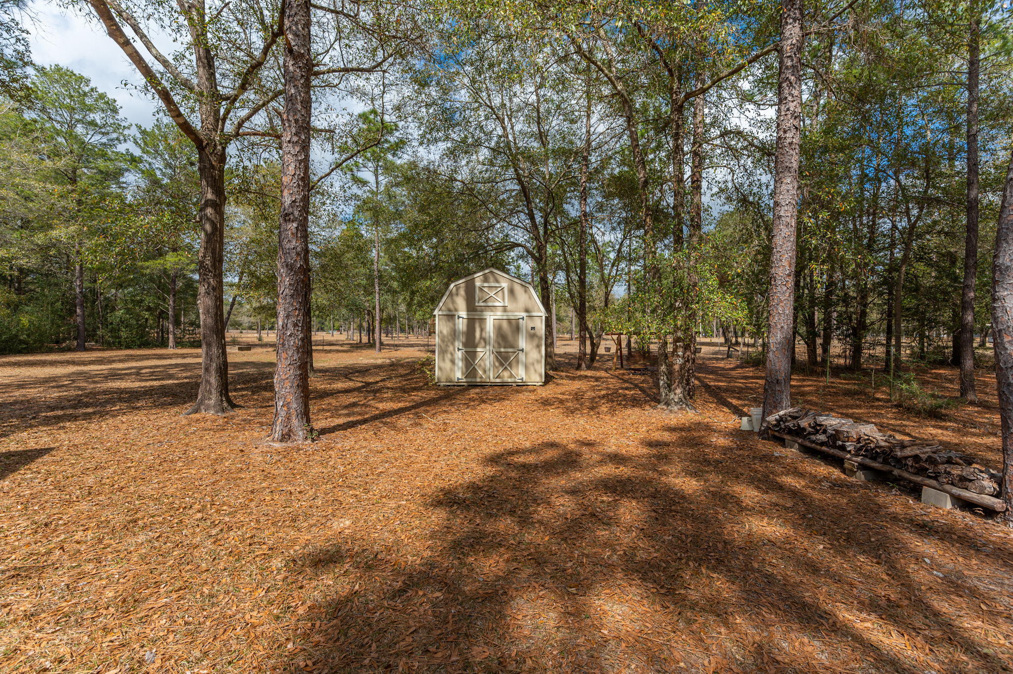 4662 Todd Road Crestview, FL 32539 - Photo 5 of 39 5-web-or-mls-4662 Todd Rd Exterior-5