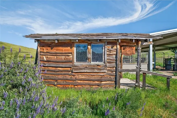 $829,000 | 3476 Redtail Place, Creston, CA 93432